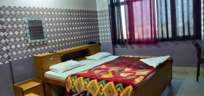 Hotel Vishal Palace Unnāo Kültér fotó